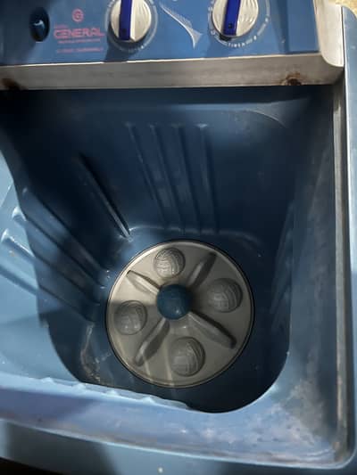 Washing Machine 10/10 condition only 4-5 times used