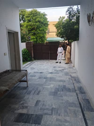 22 Marla Corner House Double D/D Covered Area 6000 sqft