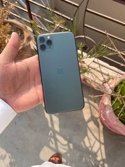 Iphone 11 pro max 256GB Green  Dual sim PTA Aproved Box+chrger cable