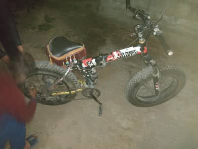 imported cycle gynt tyre