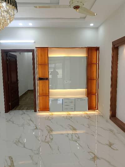 10 Marla Like That Brand New Luxury House Available For Rent With All Basic Amenities At Reasonable Demand