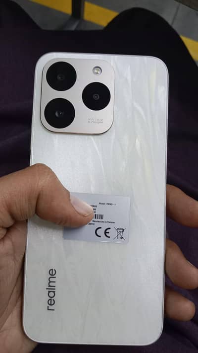 10/10 condition okay realme 15T