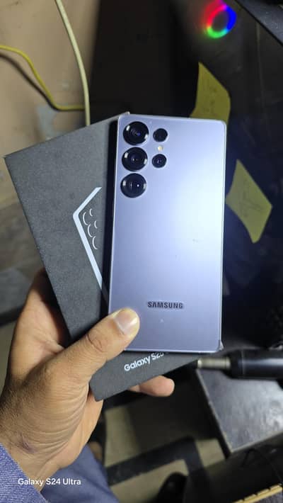 Samsung Galaxy S25 Ultra 256GB US locked