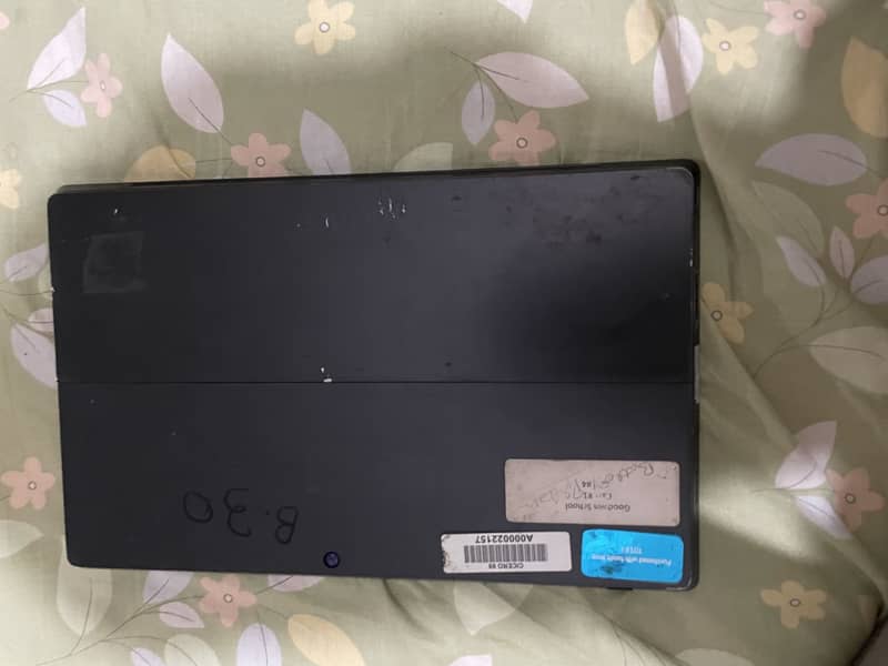 Surface 8 pro i5 4th gen 0