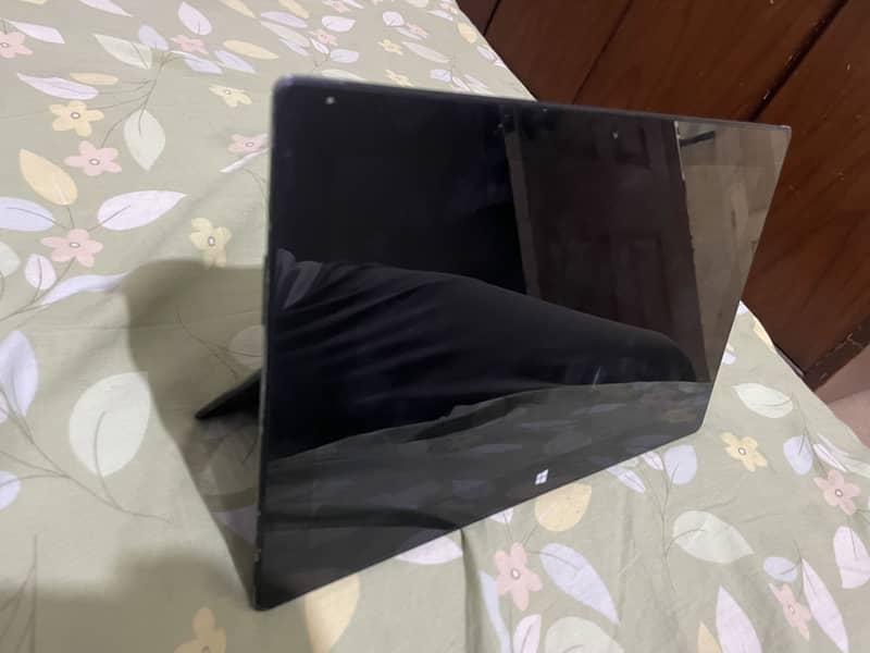 Surface 8 pro i5 4th gen 3