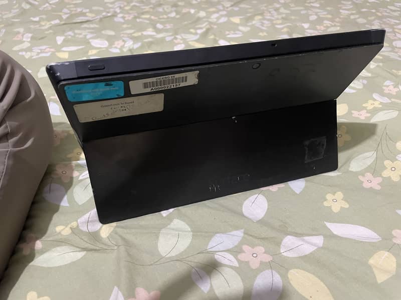 Surface 8 pro i5 4th gen 4