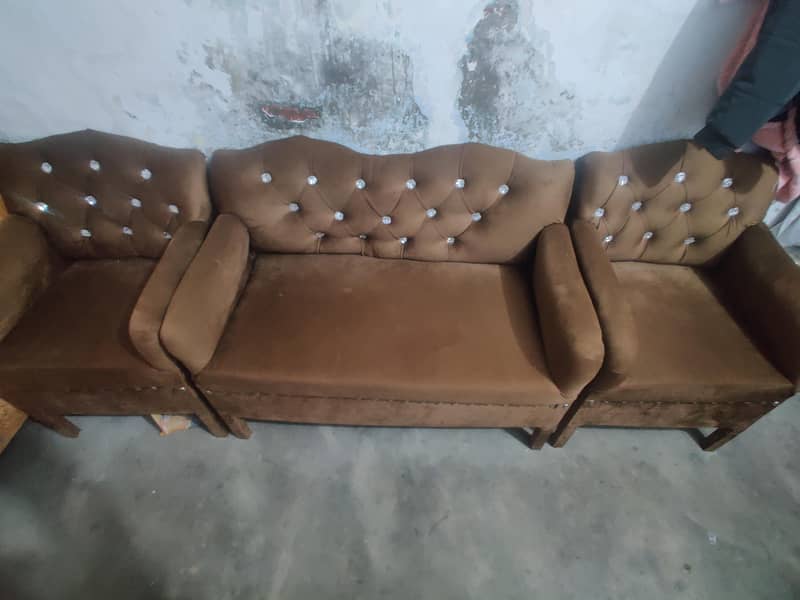 Sofa set 0