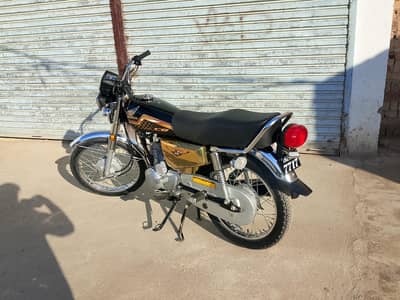 urgent sale Honda 125 Gold edition