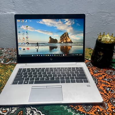 Hp elitebook 830 G5 i5 7th genration