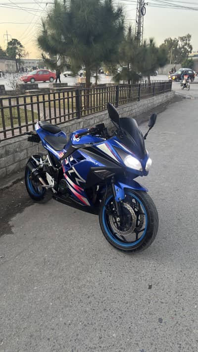 Kawasaki Ninja 250cc replica heavy bike 250