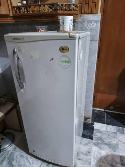 LG refrigerator/freezer
