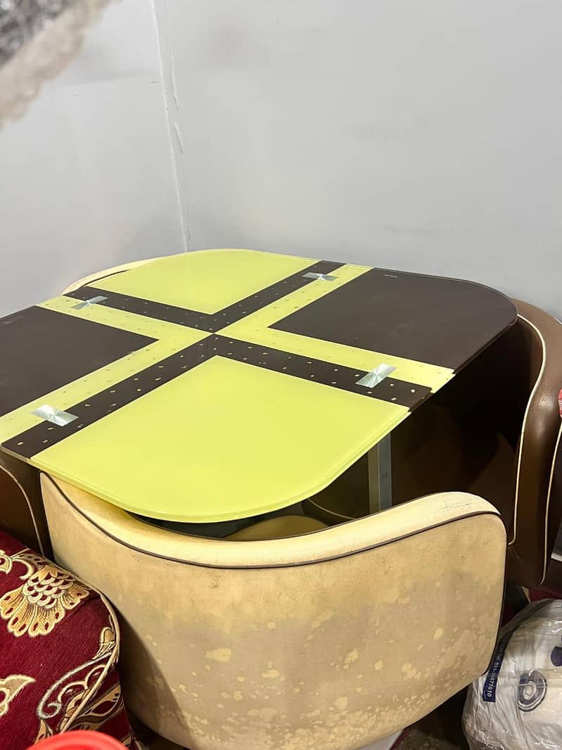Imported China Table . 0