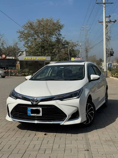 Toyota Corolla Altis Grande X CVT-i 1.8 Black Interior