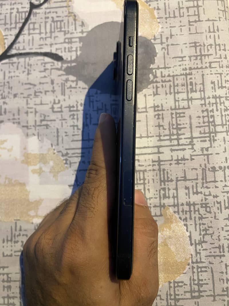 Apple iphone 15plus 2