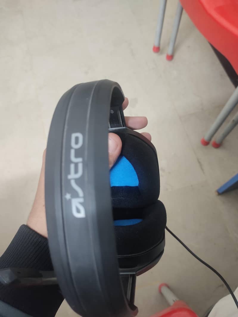 Astro A10 headset 0