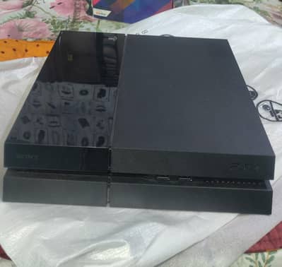 PS4 (fat model)