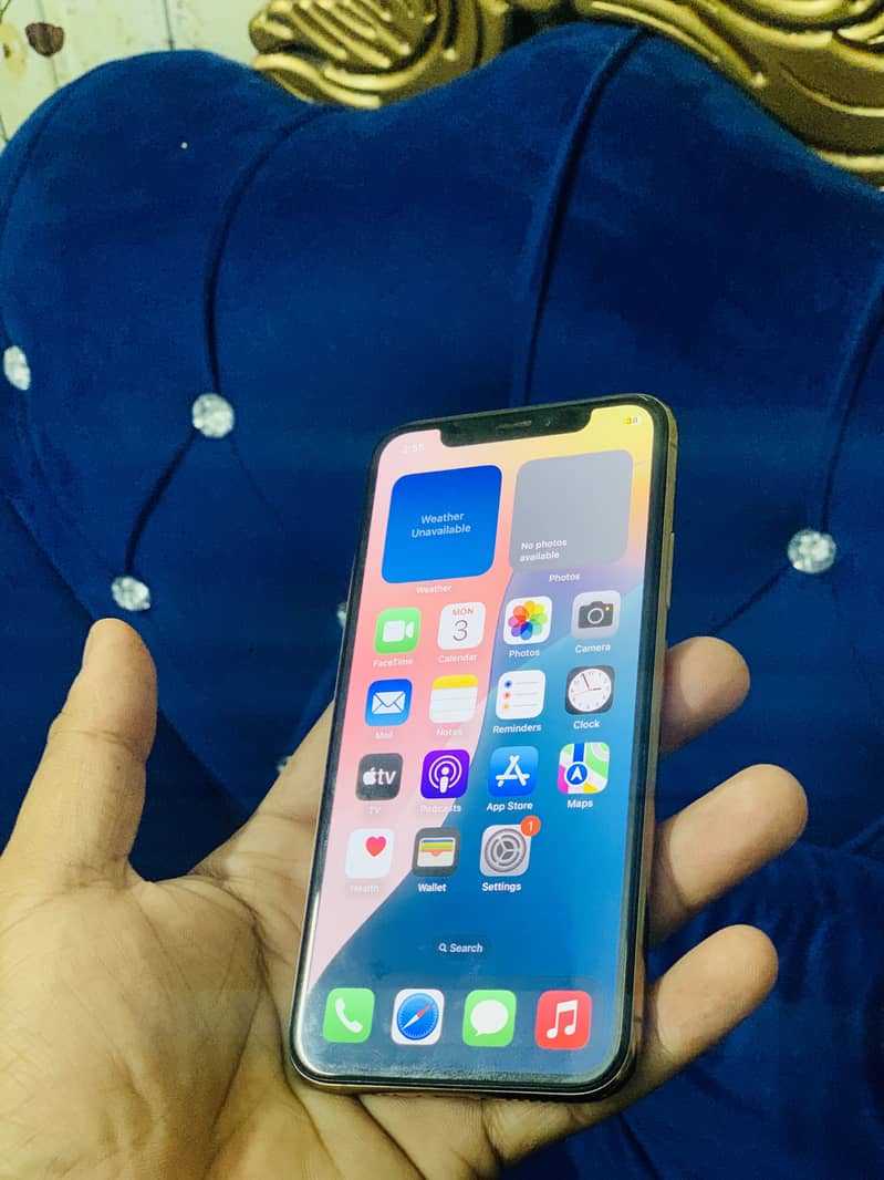 Iphone xs 4