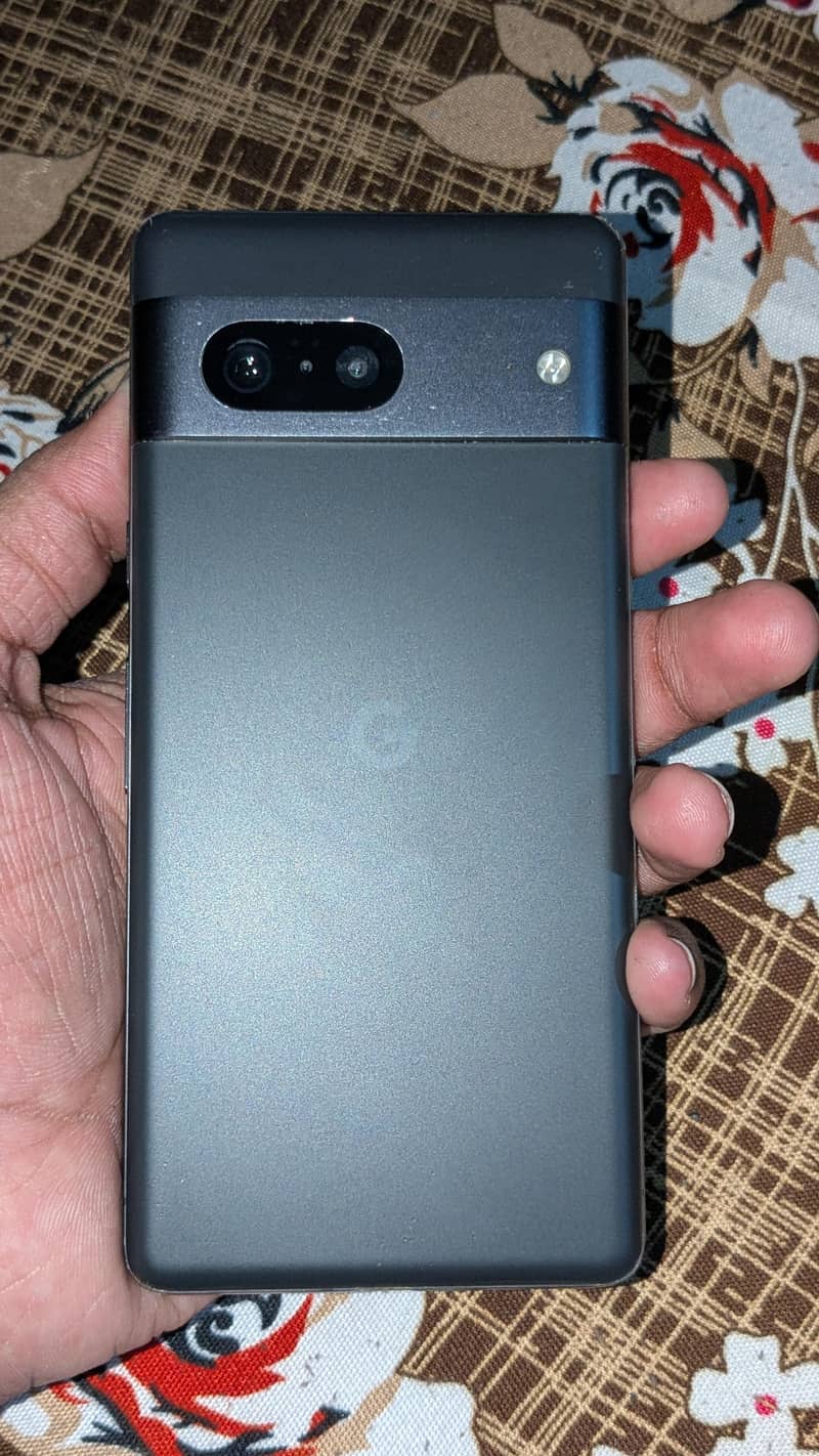 Google pixel 7 4