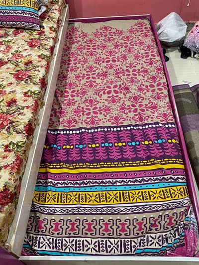 Deco paint Bed's with mattress