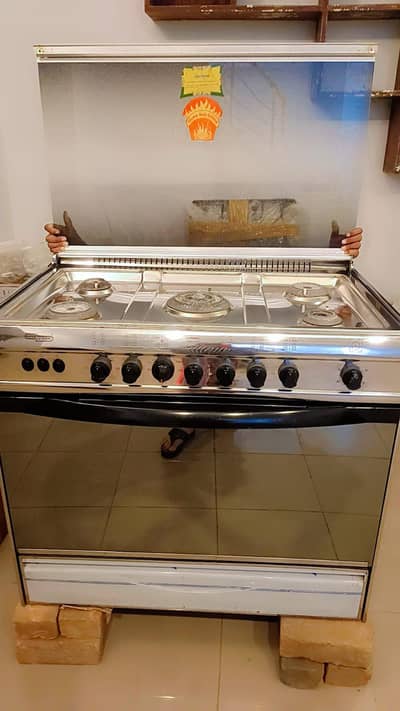 Imported Super General cooking range 5 burner