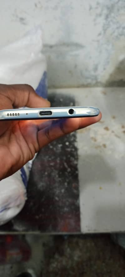 Samsung A70 used