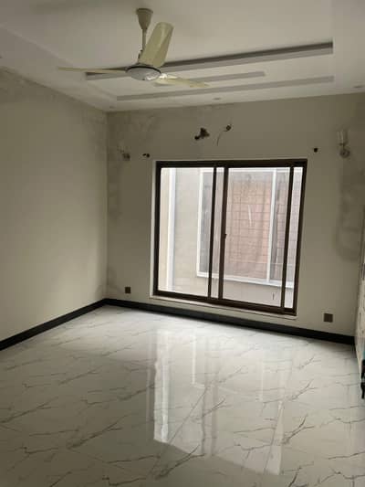 DHA Phase 5 Block B 5Marla Ideal Beautiful Bungalow