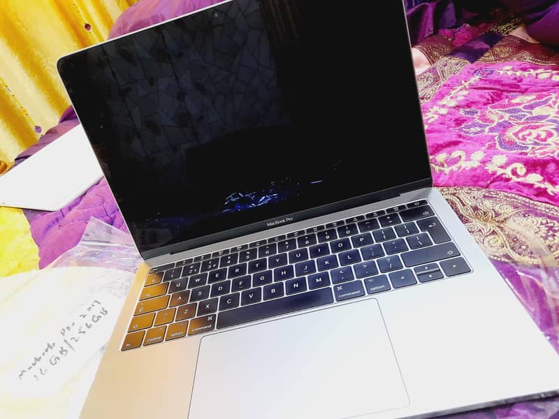 Macbook pro 2017 1