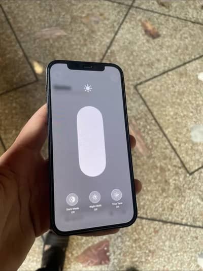 i phone 12 All ok 10 by 8 condition All ok hai Jv 64 gb koi masla ni