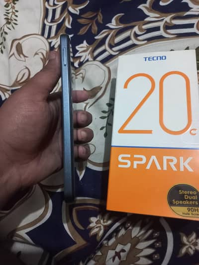 Tecno spark 20c