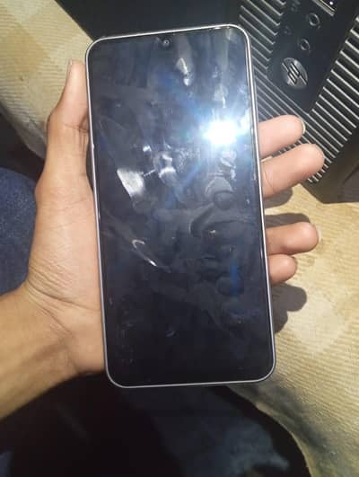 11 day used only  a17  8/ 256  with box and cable 10/10 ha