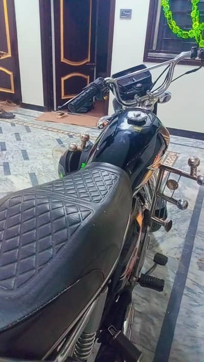 hunda 125 model 202 1 alll Punjab number bike tanki tapy chng original