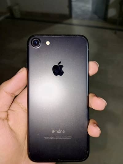 Iphone 7 for sale in a very good condition