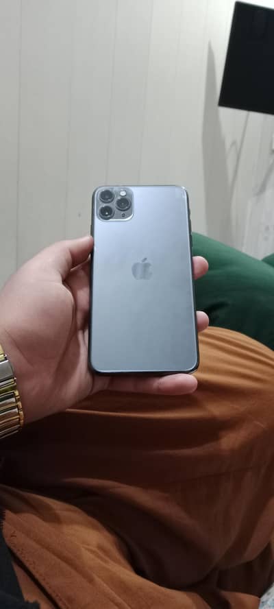 I phone 11 pro max 64gb Dual sim pta