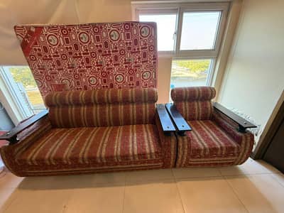 7 Seater Sofa Set – Strong & Comfortable – Urgent Sale