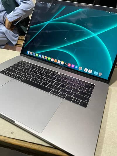 Apple Macbook pro