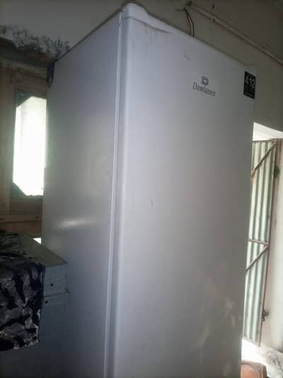 Dawlance Fridge for sale 1 month use only 5 year warranty
