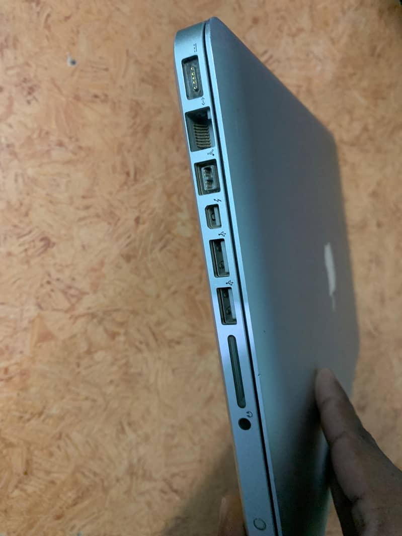 MACBOOK PRO 2011 5