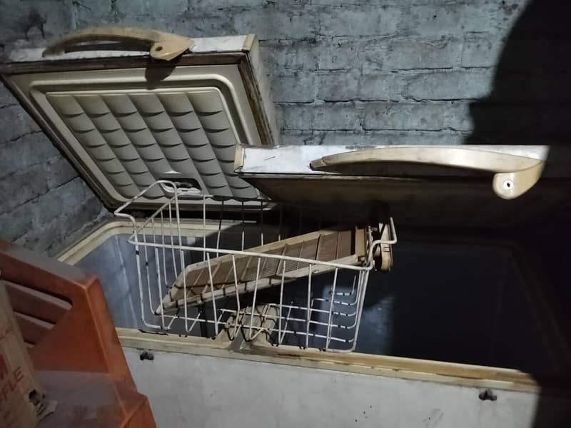 deep freezer 1