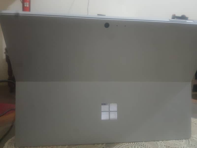 Microsoft Surface pro 0