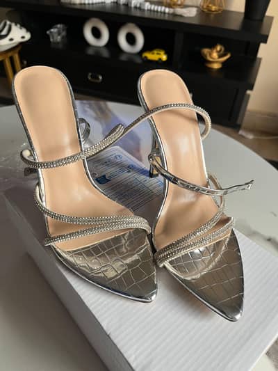 Shein Dubai Stylish Silver Heels – Brand New – Size 36