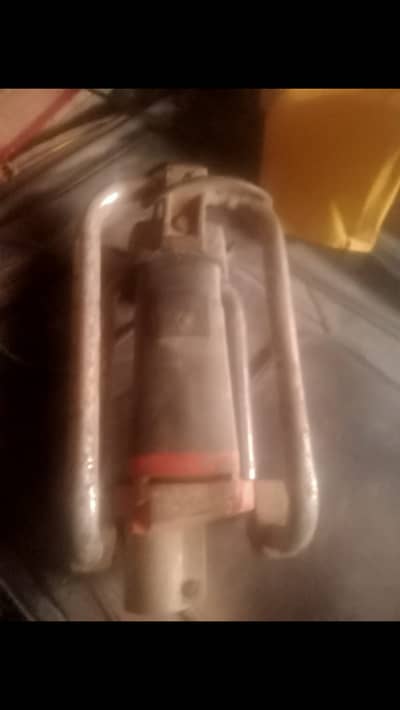 Heavy duty vibrator for contruction work.