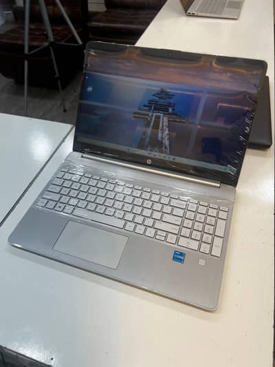 Hp Laptop 15-dy5xxx | Core i3 Gen 12th | 8GB | 256 SSD