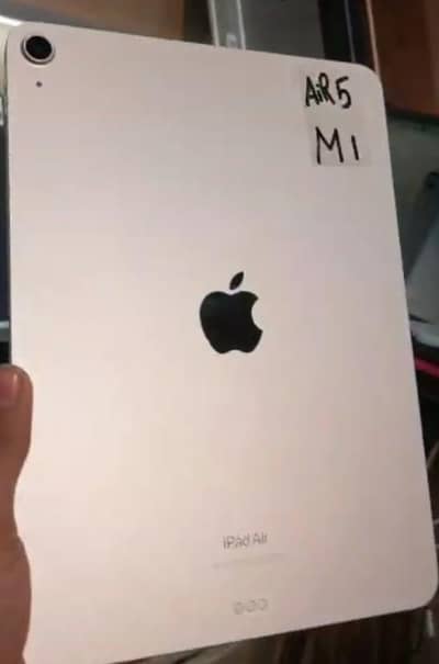 • Ipad Air 5 M1-256GB|10th Gen-64GB|7th gen-128GB|Ipad Pro 9.7|10.5