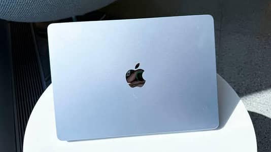 MacBook M4 16/256 , 13 inch Non Active