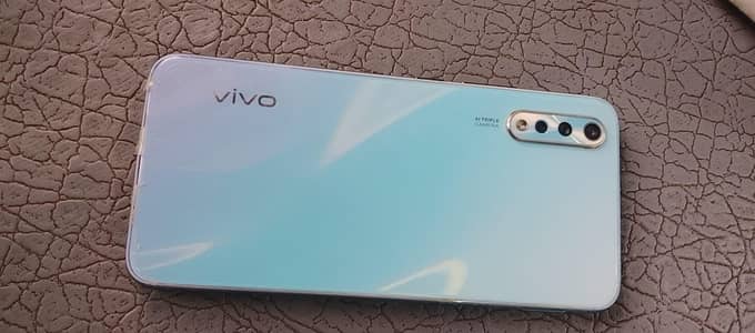 vivo S1