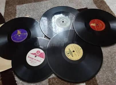 Antique GranoPhone Records