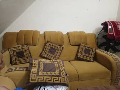 6 seater sofa 10/10 condition