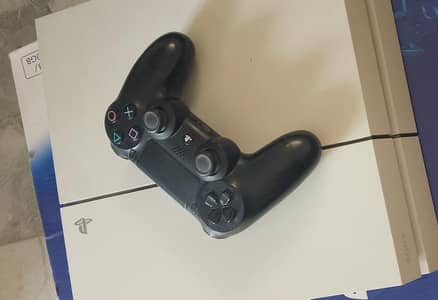 PS4 Jail break 500 gb with box