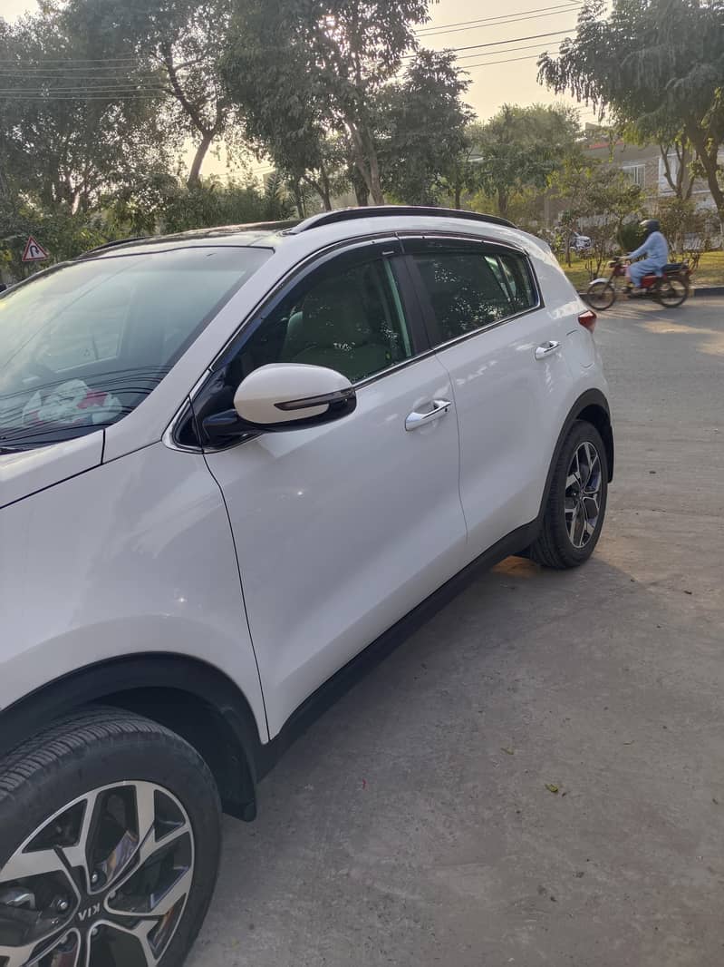 scratchless, like new 3