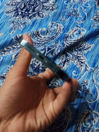 Iphone 12 pro Colour:Blue